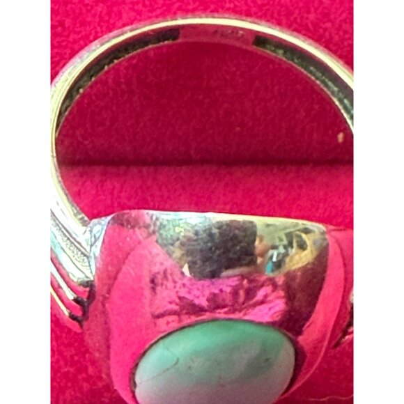 Turquoise & Sterling Silver Oval Ring Size 7.5 - Picture 3 of 7